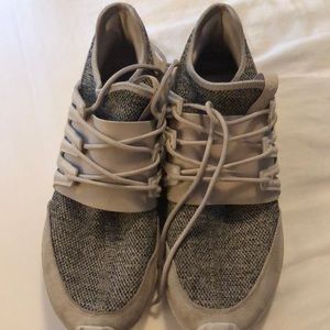 Adidas tubular shoes